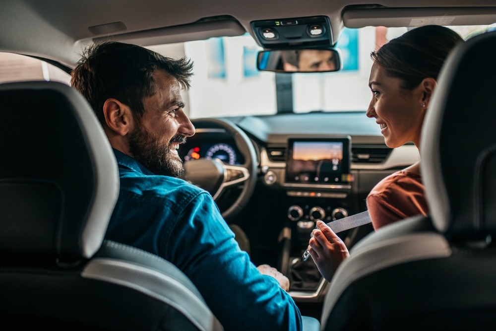 Při finančním leasingu přechází auto do osobního vlastnictví nájemce po uhrazení poslední splátky.