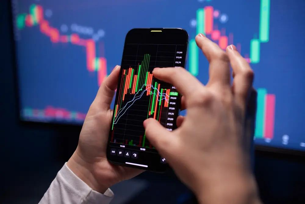 Obchodování s akciemi společnosti Boeing nabízí investorům možnost dlouhodobého zhodnocení kapitálu prostřednictvím nákupu a držení akcií.